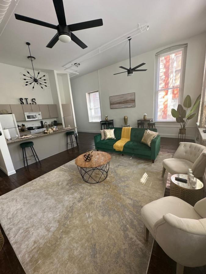 Luxury Condo “Walk To Everything” Memphis Exterior photo
