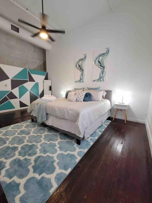 Luxury Condo “Walk To Everything” Memphis Exterior photo