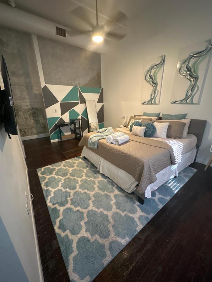 Luxury Condo “Walk To Everything” Memphis Exterior photo